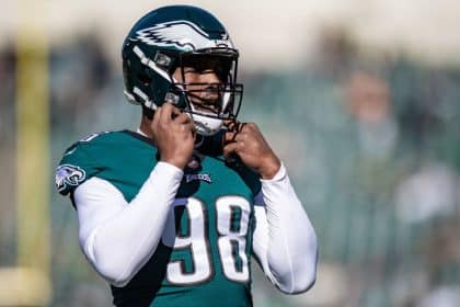 Eagles DE Quinn to have knee scope, put on IR