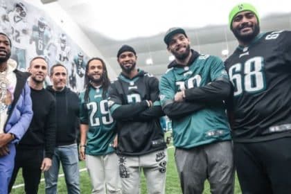 Eagles, Sixers host holiday event for Philadelphia kids