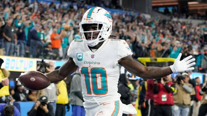 'He's one of one': How Tyreek Hill has impacted the Dolphins on and off the field