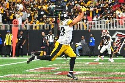 Heywards lift Steelers after visit to dad's grave