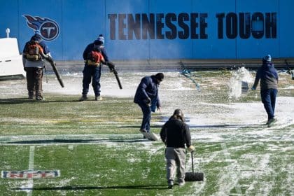 Texans-Titans kickoff delayed by power outages