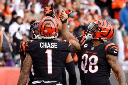 Bengals' Mixon trolls NFL with coin toss TD celly