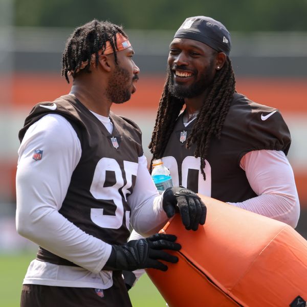 Browns' Garrett disappointed by Clowney's barbs