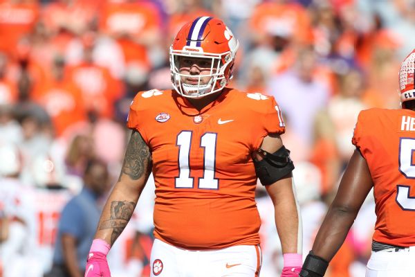 Clemson's Bresee entering draft after tough year