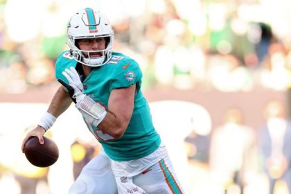 Dolphins QB Thompson to start WC game vs. Bills