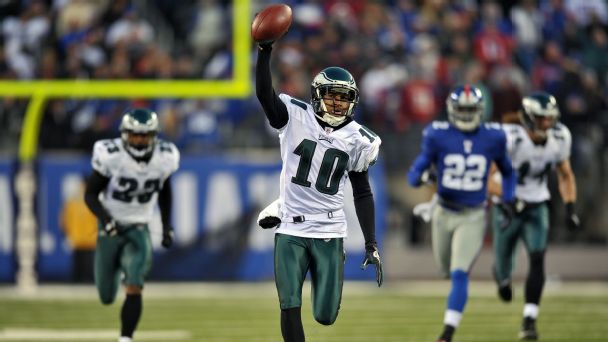 From Umenyiora's six-sack game to Jackson's punt return: Notable Eagles-Giants moments