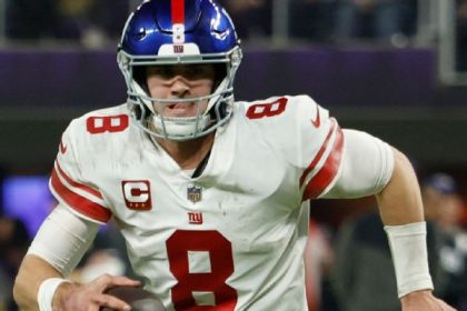 Giants laud Jones, 'an elite quarterback,' after win