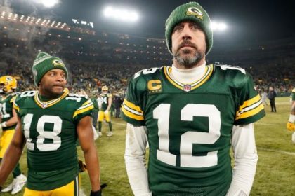 'It's way bigger than football': Aaron Rodgers' teammates giving him space to decide future with Packers