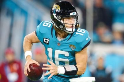 Jaguars reach playoffs with timely defense, just enough offense against Titans