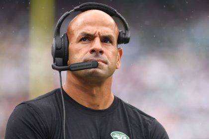 Jets coach Saleh defends embattled OC LaFleur