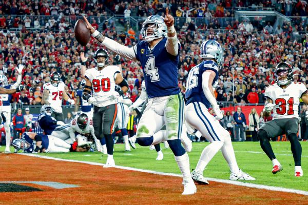 Jones sees parallels in Cowboys, '90s champs
