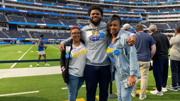 Rams' Make-A-Wish recipient hits the gym with Aaron Donald