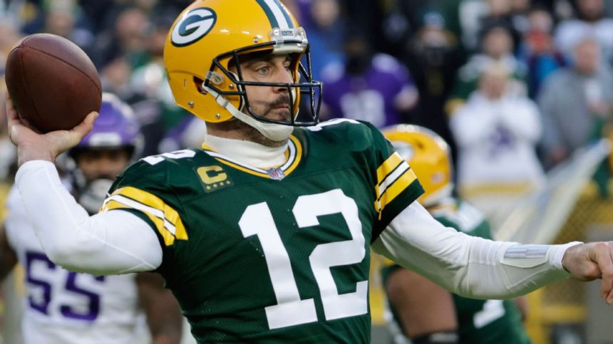Rodgers open to reworking deal if he plays in '23
