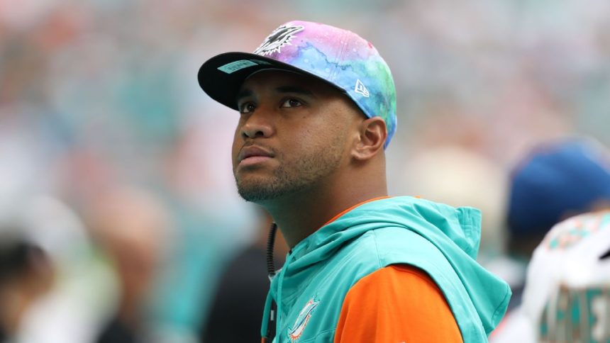 Sources: Tua expected back as Fins' QB in 2023