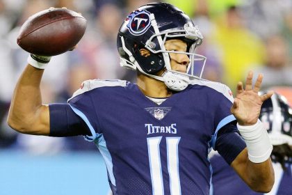 Titans to start QB Dobbs in AFC South title game