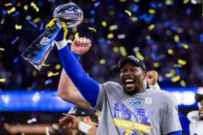 Von Miller brings Super Bowl trophy to motivate Bills