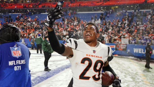 Bengals Taylor-Britt, Hill ready to assume lead roles in 2023