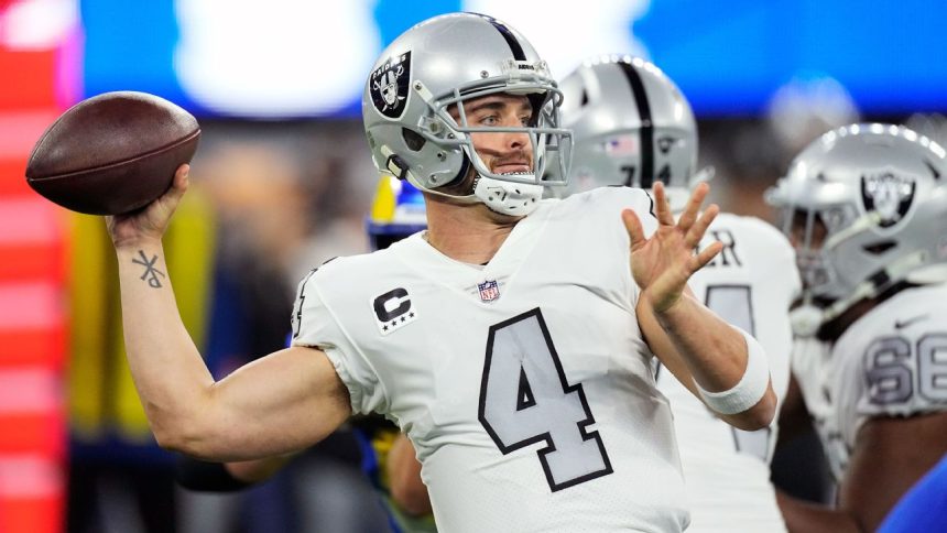 Carr won't waive no-trade clause, sources say