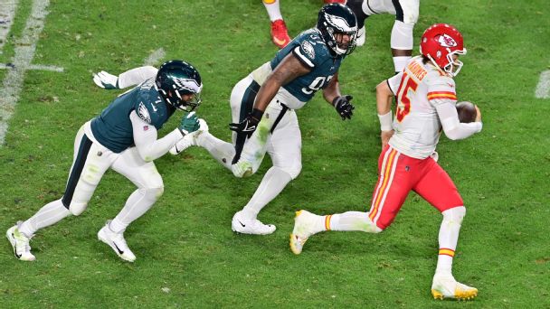 Did the Chiefs play a perfect second half? Barnwell on the comeback, Mahomes' magic and that holding call