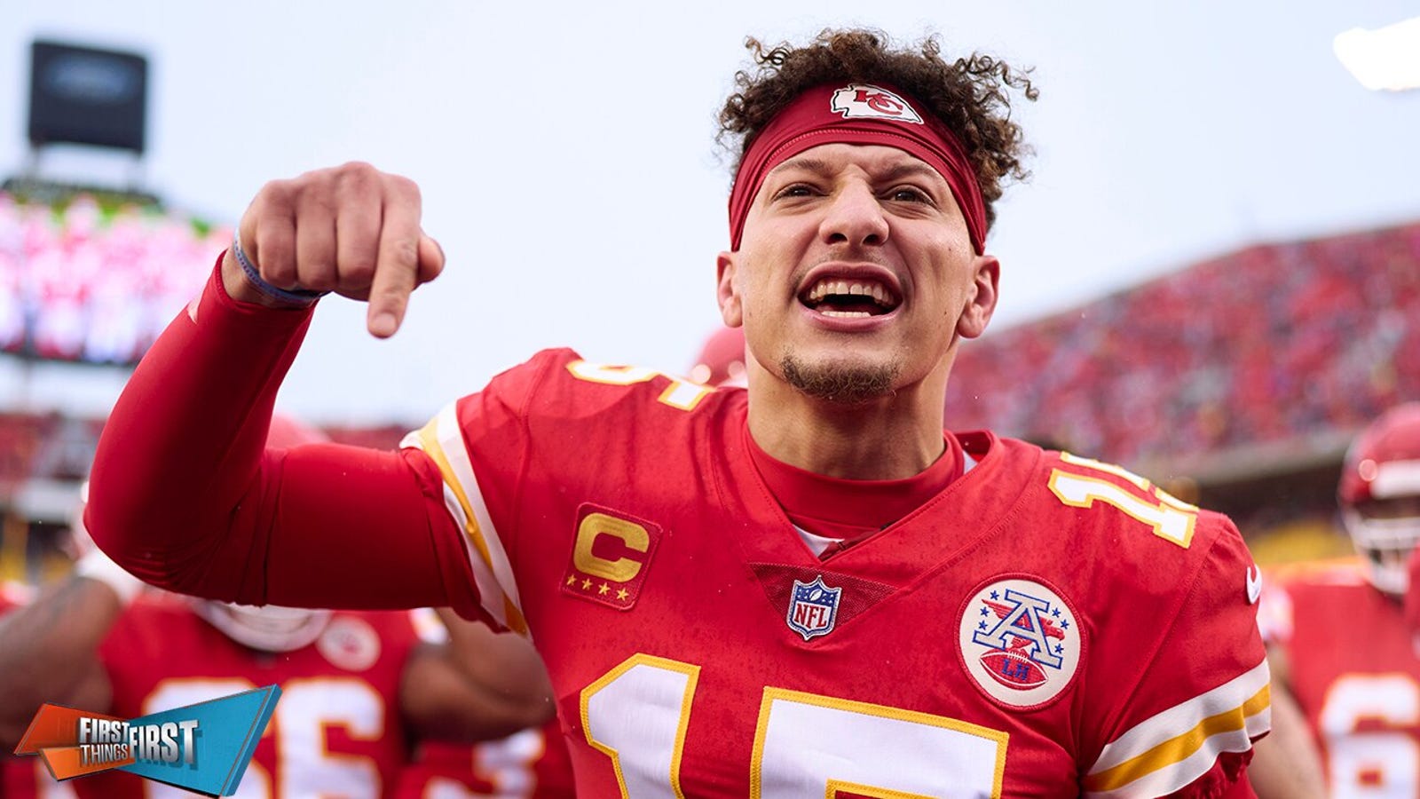 Mahomes praises Chiefs O-line & DBs 