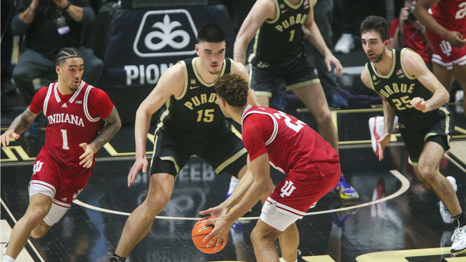 Highlights: No. 17 Indiana topples No. 5 Purdue