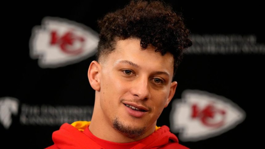 Mahomes: Historic matchup vs. Hurts 'special'