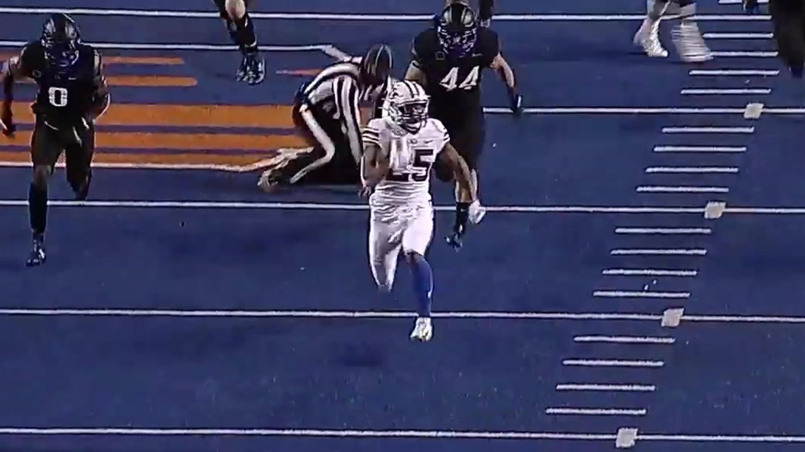 BYU's Tyler Allgeier breaks 86-yard TD run 