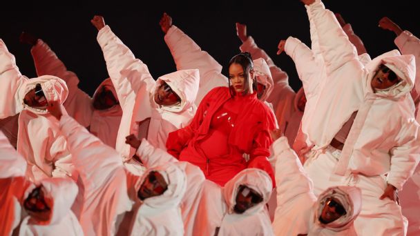 Social media reacts to Rihanna's Super Bowl 2023 halftime show