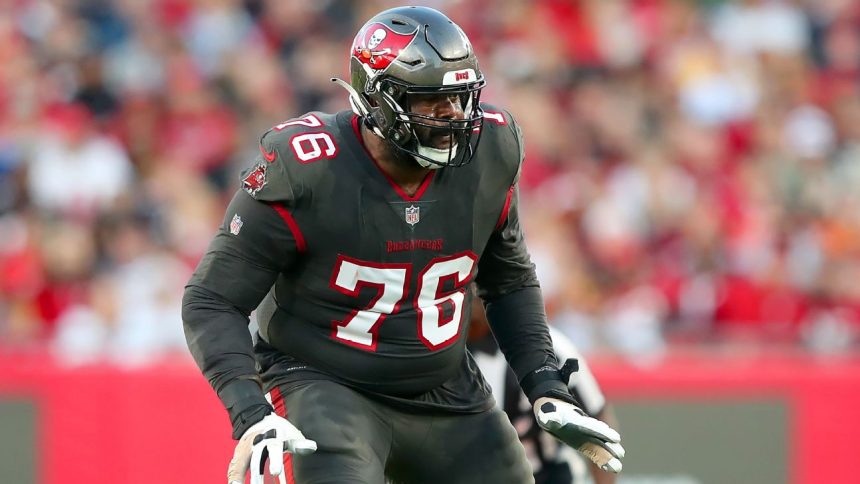 Bucs continue purge, release starting LT Smith