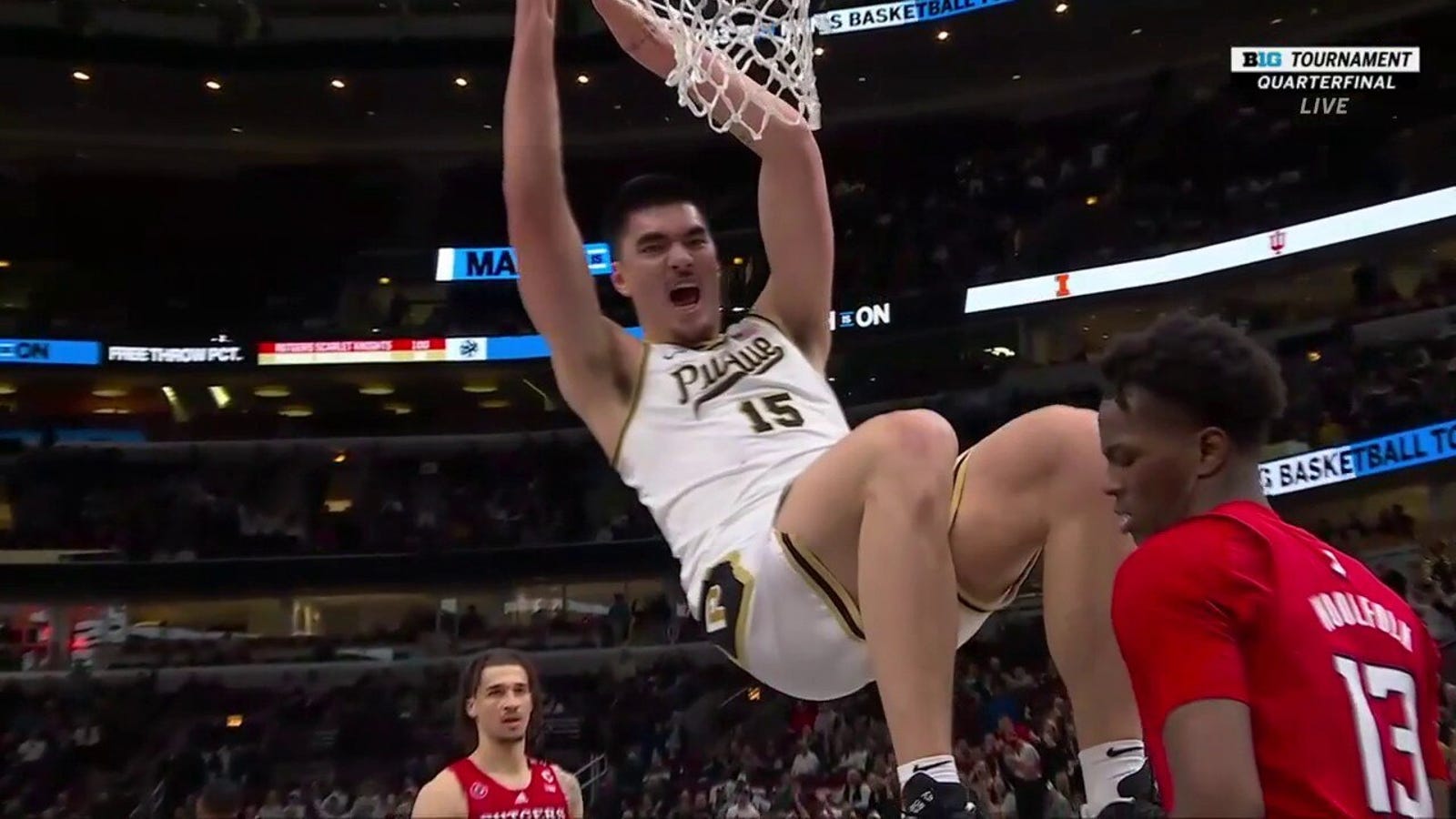 Purdue's Zach Edey delivers a MONSTROUS two-handed jam vs. Rutgers