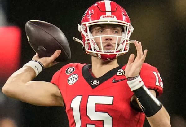 Georgia's Smart 'really excited' about Dawgs' QBs