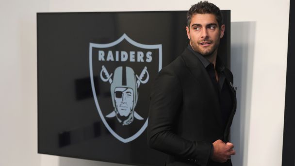How does Jimmy Garoppolo's arrival affect Raiders' QB draft plans?