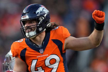 LB Singleton re-ups with Broncos, source says