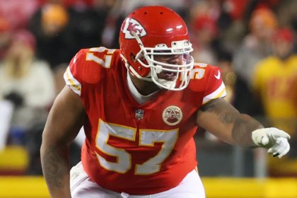 Sources: Chiefs won't tag LT Brown, will cut Clark