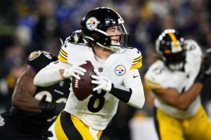 Tomlin 'excited' about Pickett's potential in 2023