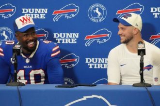 Tweets, DMs, FaceTime and secret recruiting: How players pitch their peers in free agency