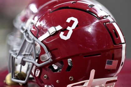 Alabama lands 2025 offensive line recruit Short