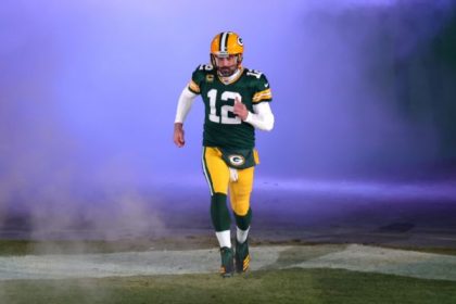 In farewell, Rodgers says 'heart' always with Pack