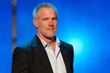 Judge: Favre to remain in Mississippi civil lawsuit