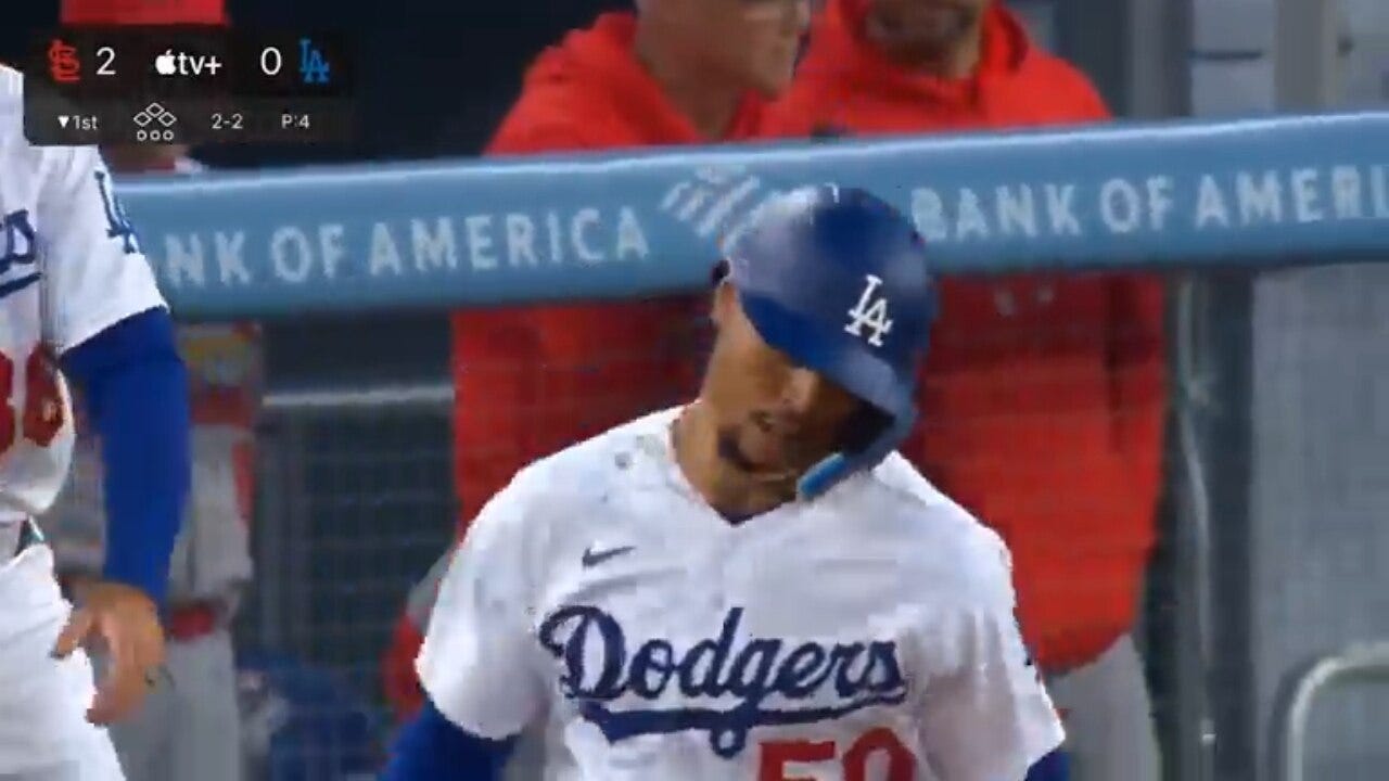 Mookie Betts hits a solo home run as the Dodgers trim into the Cardinals' lead