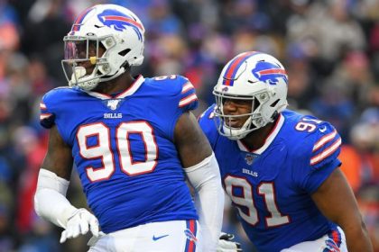 Source: Bills to re-sign defensive end Lawson