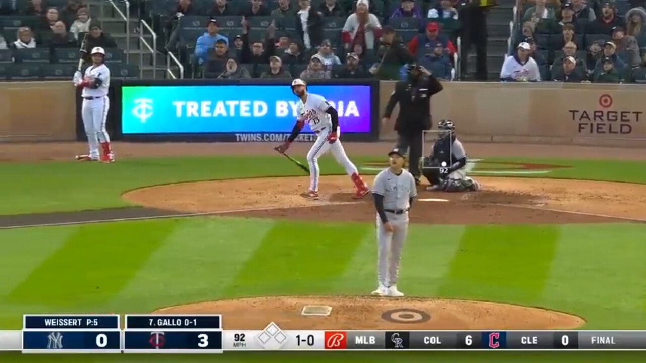 Twins' Joey Gallo belts a solo shot to right-center field for a 4-0 lead over the Yankees