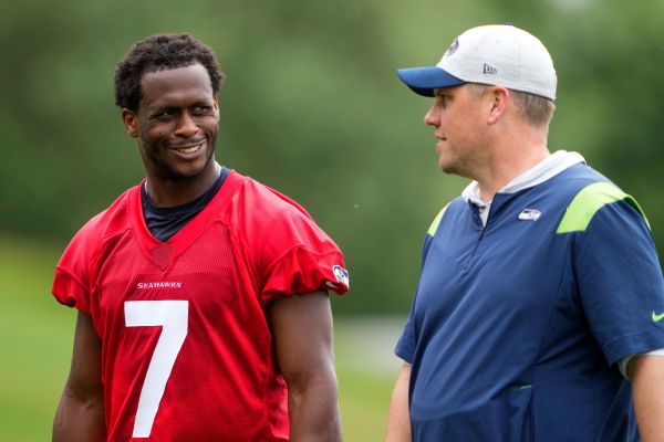 Geno Smith: Still approach deal as 'year-by-year'