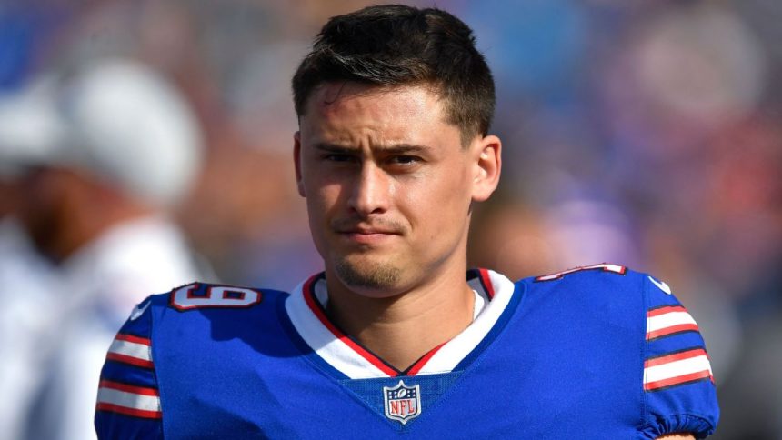 Jets host ex-Bills punter Araiza for workout