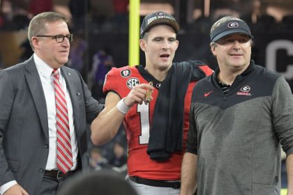 UGA extends AD, plans 2 football practice fields