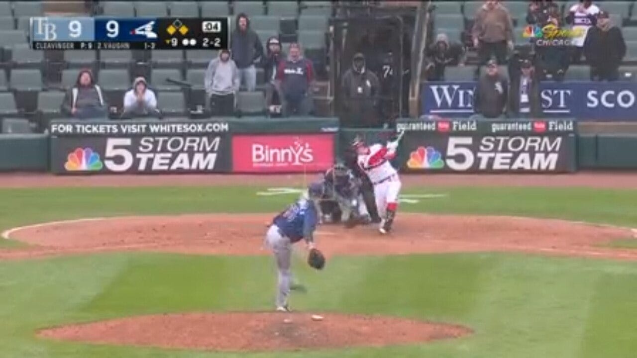 White Sox's Andrew Vaughn hits a CLUTCH three-run blast to walk off the Rays and cap a 7-run ninth inning for Chicago