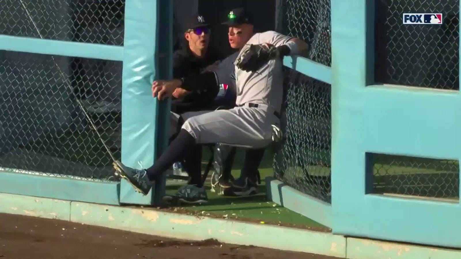 Yankees' Aaron Judge makes an OUTRAGEOUS catch to rob J.D. Martinez of a base hit