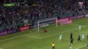 After a controversial handball call, León's Angel Mena scores a powerful penalty-kick to extend the lead vs. LAFC