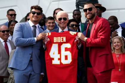 Biden hosts Chiefs in D.C. to mark SB victory