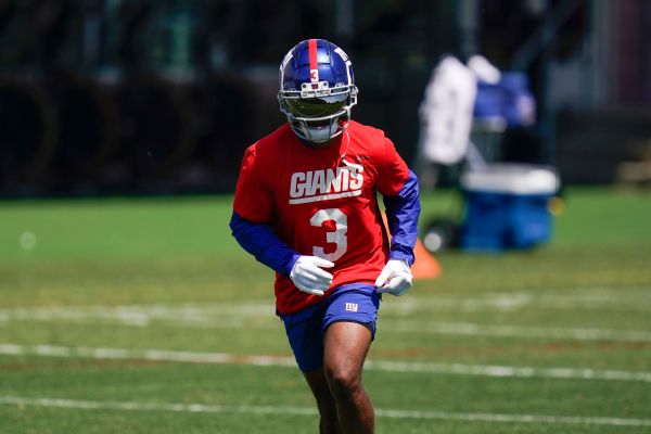 Giants' Shepard 'right on schedule' in ACL return